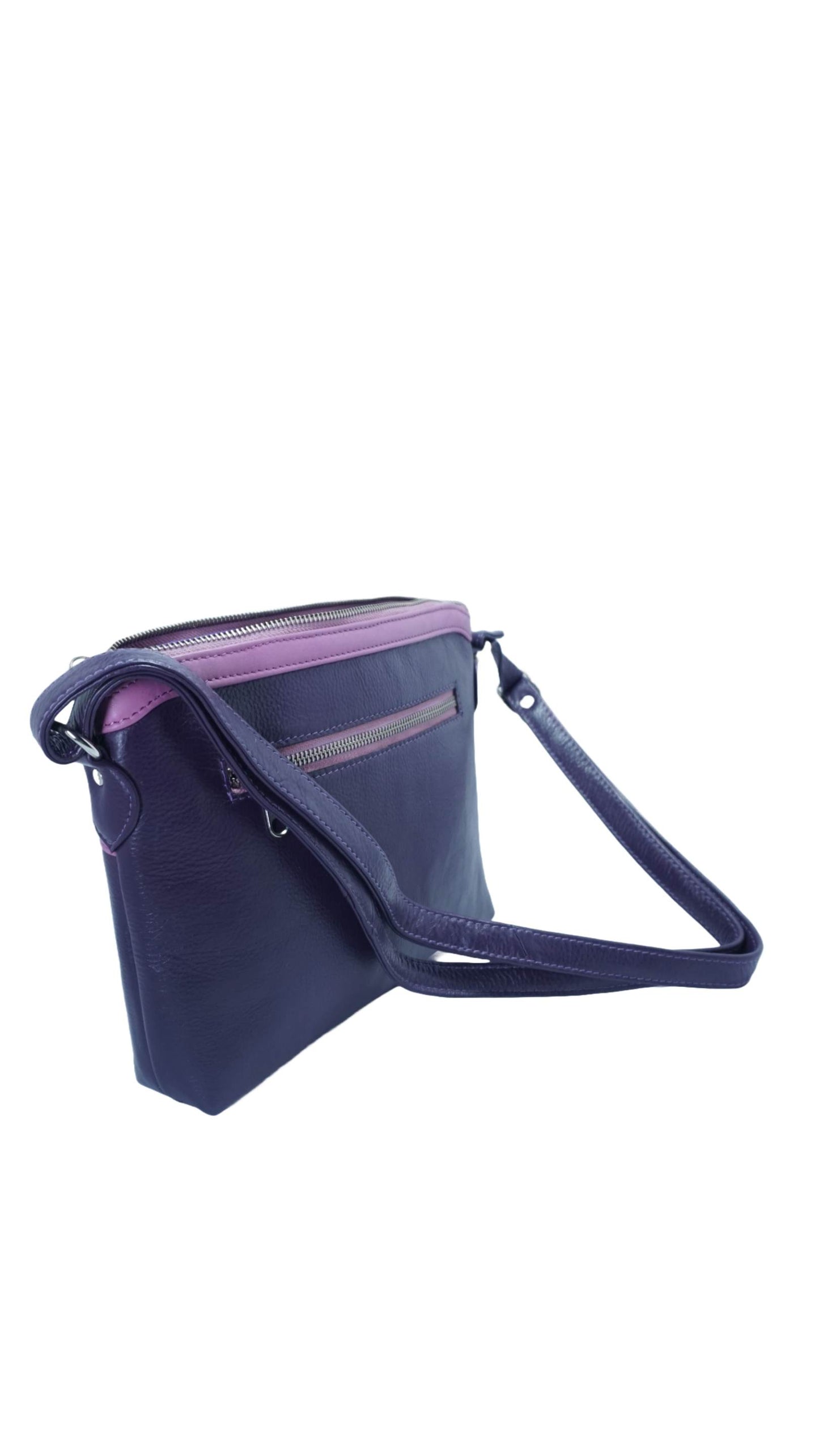 Sandy sling bag